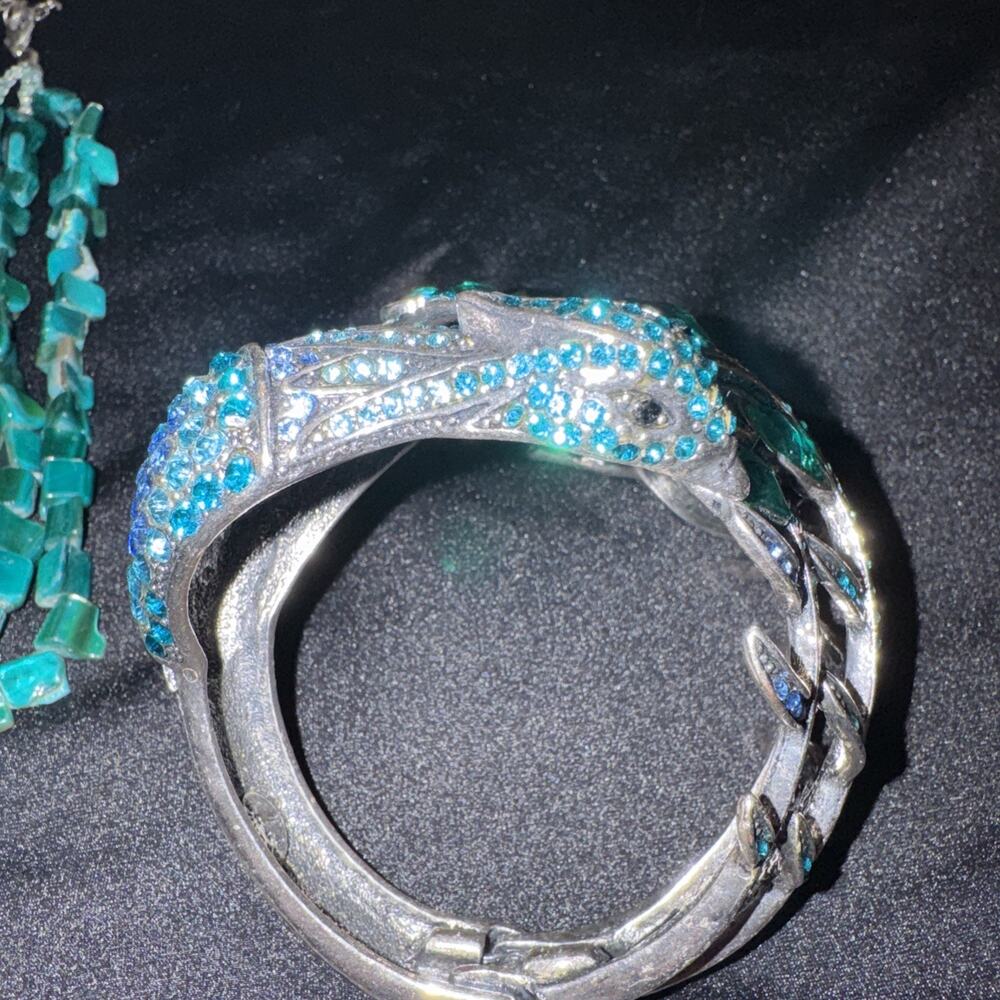 Lot Of 3 Pieces Of Stunning Turquoise Rhinestone Jewelry Set with MOP Necklace - Picture 7 of 10